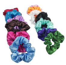 Cargar imagen en el visor de la galería, SCRUNCHIES METALICA (12PZ)
